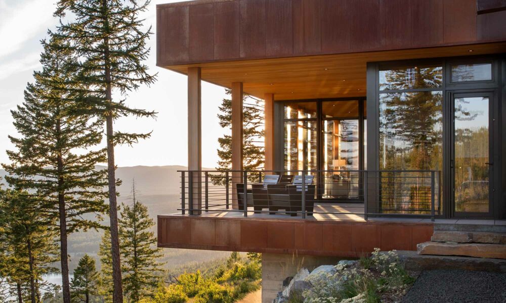 Cliffhanger House