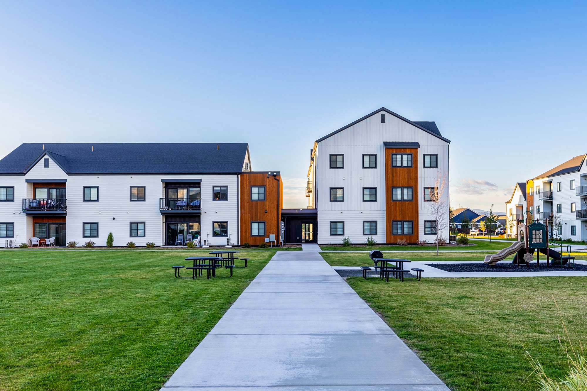 Silverbrook Apartments